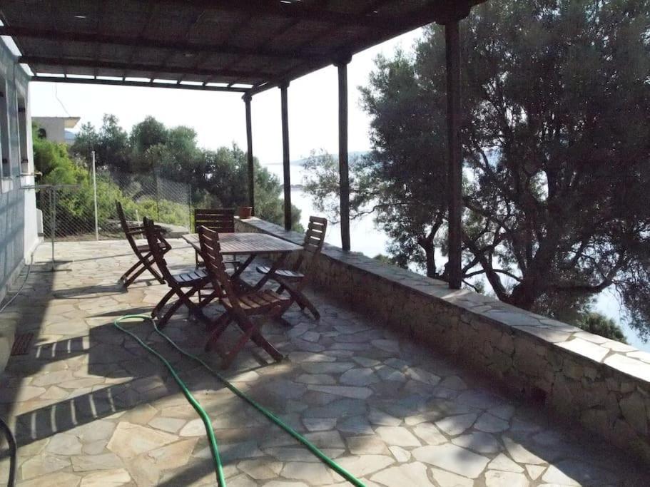 Villa With Breathtaking Views And Private Beach Agios Dimitrios  Bagian luar foto